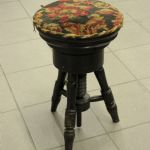 926 2216 PIANO STOOL